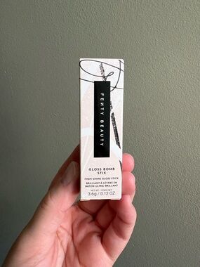 Fenty Beauty Gloss Bomb Stix High-Shine Gloss Stick Blaz'd Donut